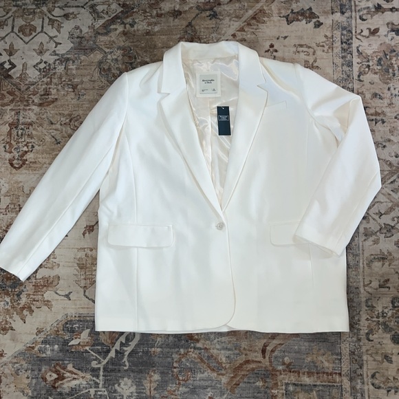 Abercrombie and Fitch White Blazer - Picture 3 of 4